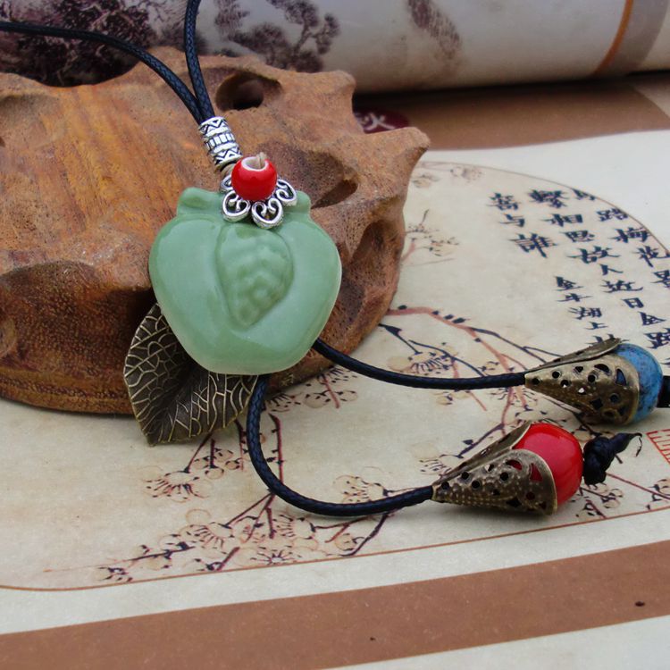 Hand-carved Bohemian Ceramic Necklace Creative Ceramics Retro Long Ethnic Style Necklace Hand-made Ladies Jewelry Gifts