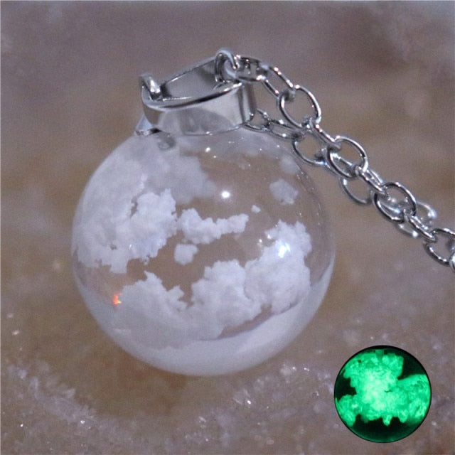 Chic Transparent Resin Rould Ball Moon Pendant Necklace Women Blue Sky White Cloud Chain Necklace Fashion Jewelry Gifts For Girl