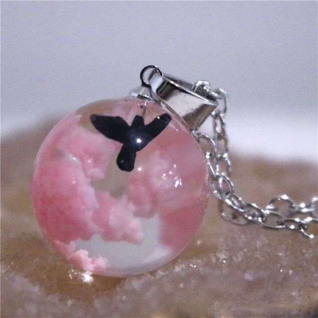 Chic Transparent Resin Rould Ball Moon Pendant Necklace Women Blue Sky White Cloud Chain Necklace Fashion Jewelry Gifts For Girl