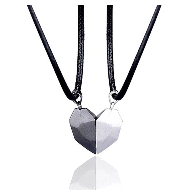2Pcs Magnetic Couple Necklace Lovers Heart Pendant Distance Faceted Charm Necklace Women Valentine's Day Gift 2021