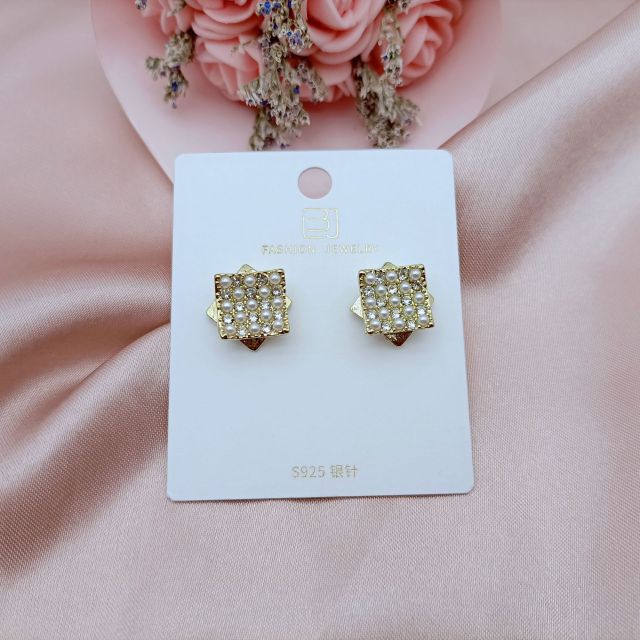 Pineapple pearl earrings French retro high-quality earrings net red temperament female 2020 new wave earrings Prevent Allergy